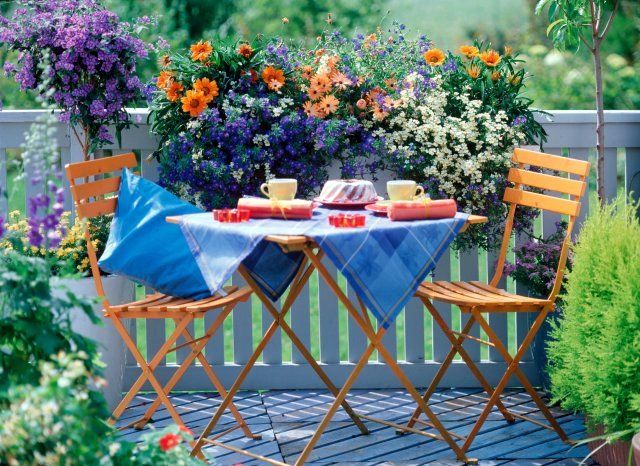 balcone- fiori-spring-primavera-non si dice piacere-bon ton buone maniere