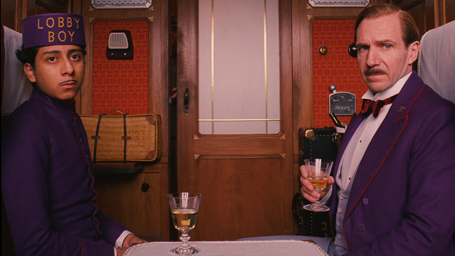 grand-budapest-hotel- treno preso tram